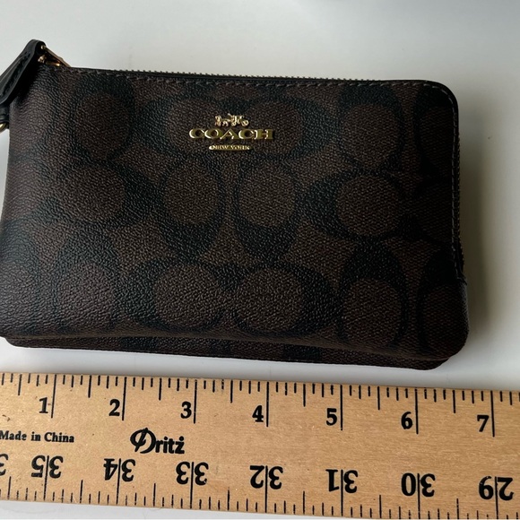 Coach Signature Brown and Black double zip wristlet in Signature Canvas - Picture 5 of 6